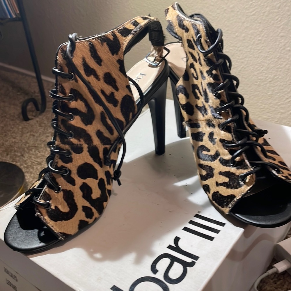 Bar III -ADALIALPD LEOPARD High Heels
